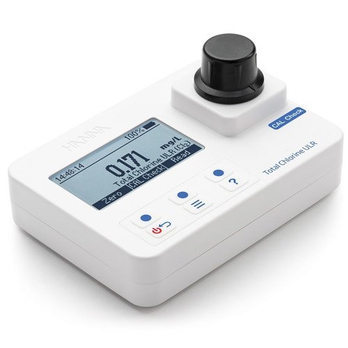 Taşınabilir Fotometre & CAL Kontrollü Toplam Klor Ultra Düşük Aralıklı & 0,000 ila 0,500 mg/L (ppm) Aralığı & Taşıma Çantası ve CAL Check Standartlarını İçeren Kit -1 Adet